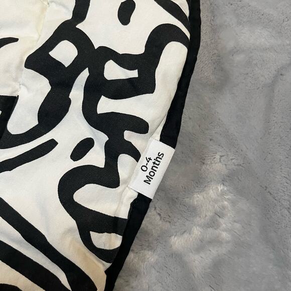 Etta Loves X Keith Haring Organic Cotton Reversible Baby Playmat Modern Art - Picture 8 of 13